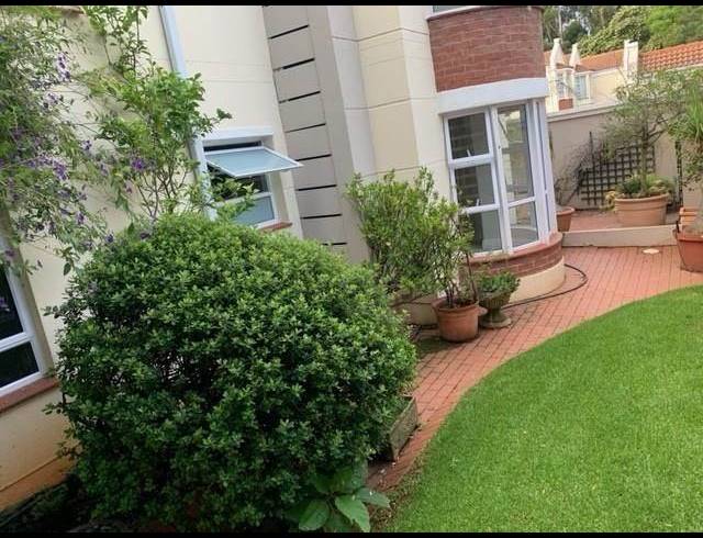 3 BEDROOM TOWNHOUSE FOR SALE IN PARKVIEW